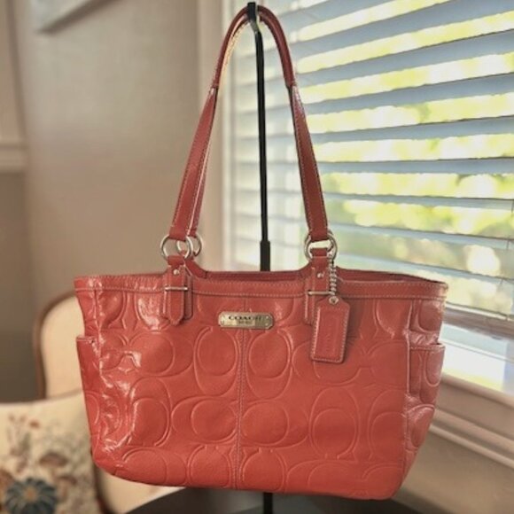Coach Shoulder Zippered Bag/Tote - Picture 1 of 9